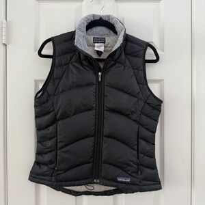Patagonia Black Quilted Vest with Gray Lining